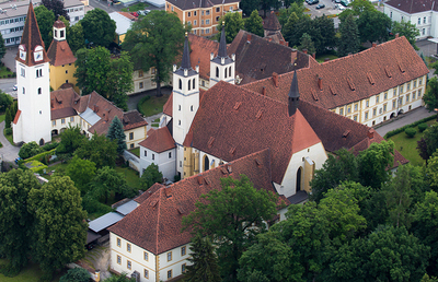 Die heutige Stifts- und Pfarrkirche St. Andreas zählt zu den ältesten geistliche Orten der Steiermark.